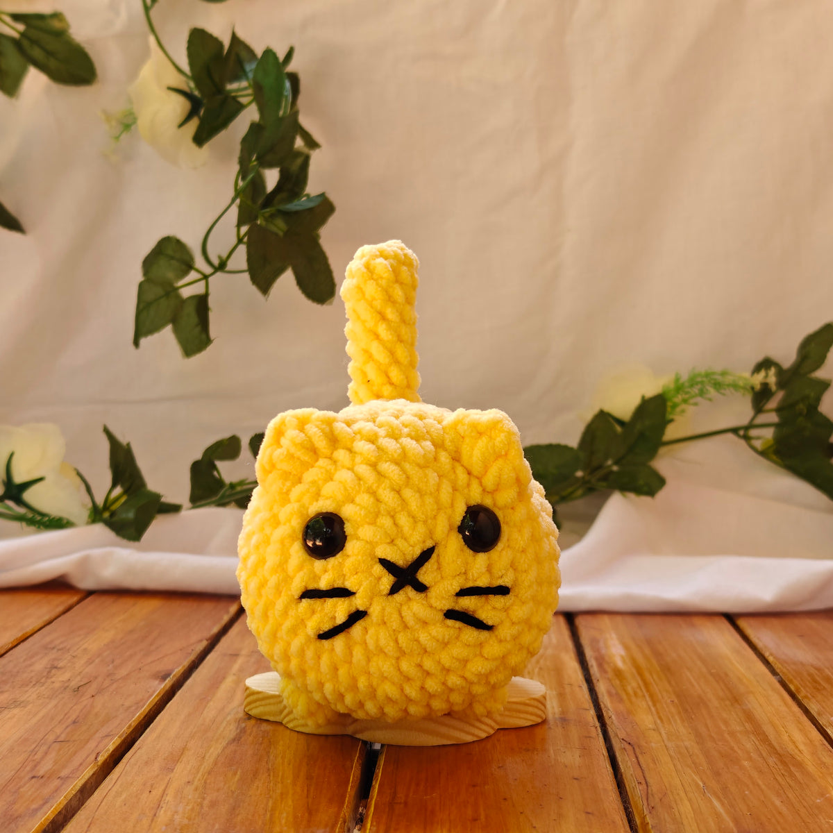 Medium Crochet Cat with Upright Tail (Multiple Colors Available)