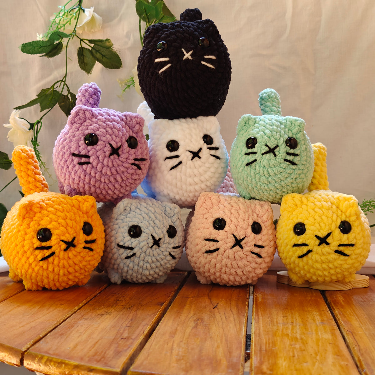 Medium Crochet Cat with Upright Tail (Multiple Colors Available)